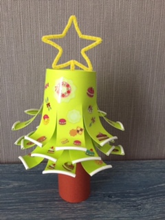 クリスマスツリーを手作りで簡単に子供でも工作できる作り方 ココシレル